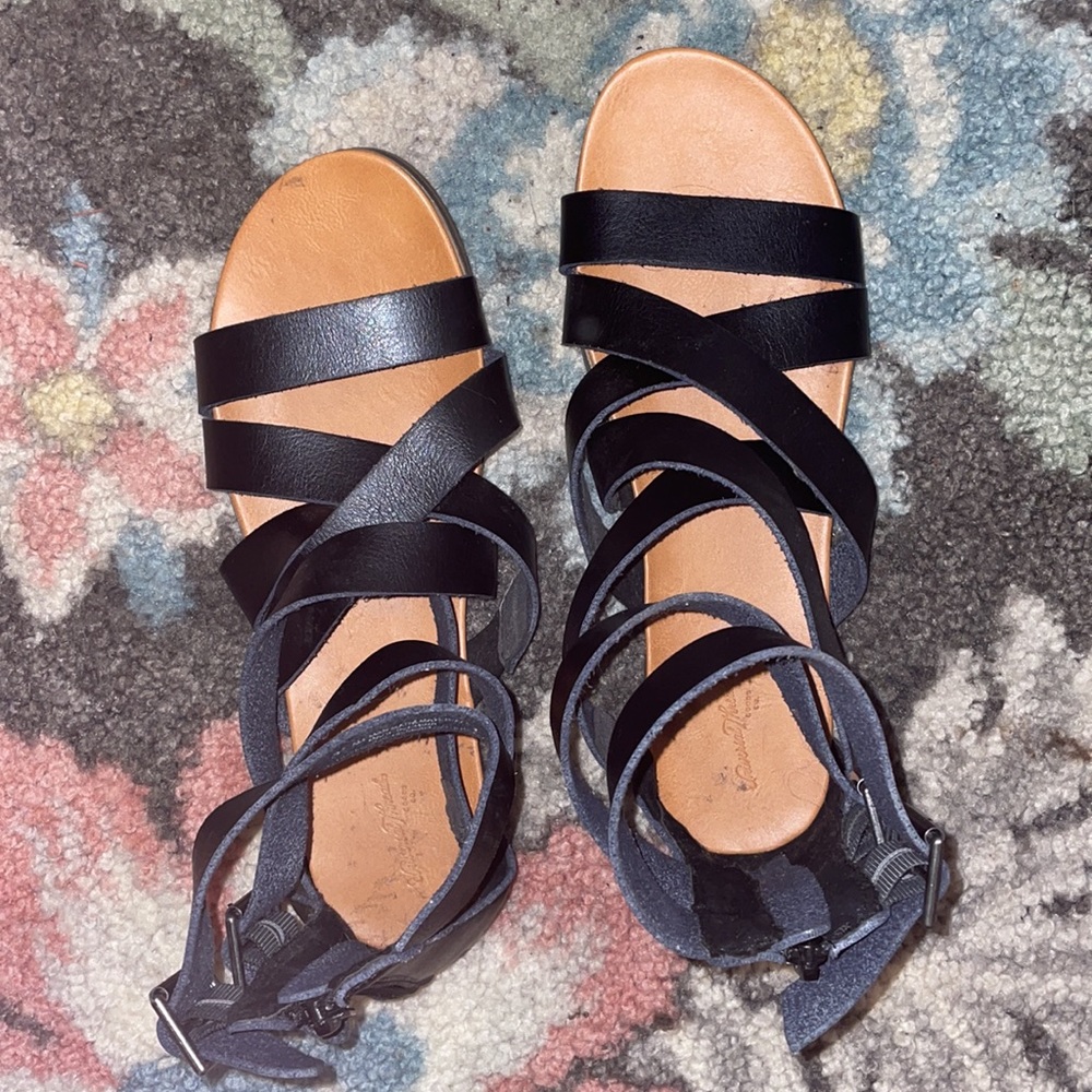 Universal Thread Hightop Sandals